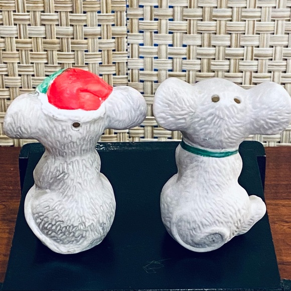 🎄🌟2xHP🌟VTG NWOB Mistletoe Mice Bisque Porcelain Salt/Pepper Shakers - Picture 5 of 8
